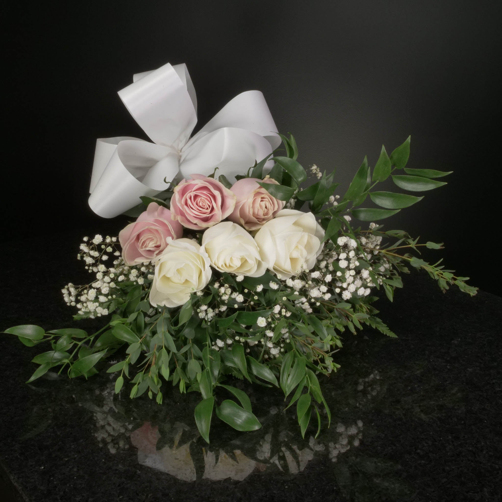 White & Blush Pink Roses – Ottawa Flowers Inc.