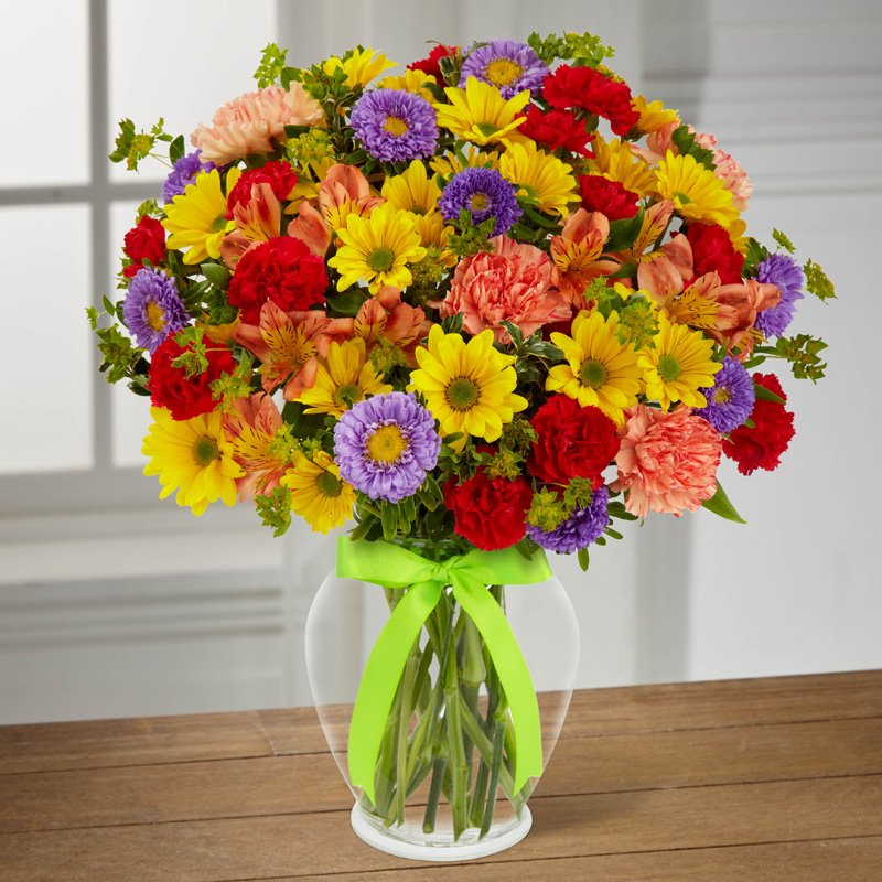 Light and Lovely Bouquet – Ottawa Flowers Inc.